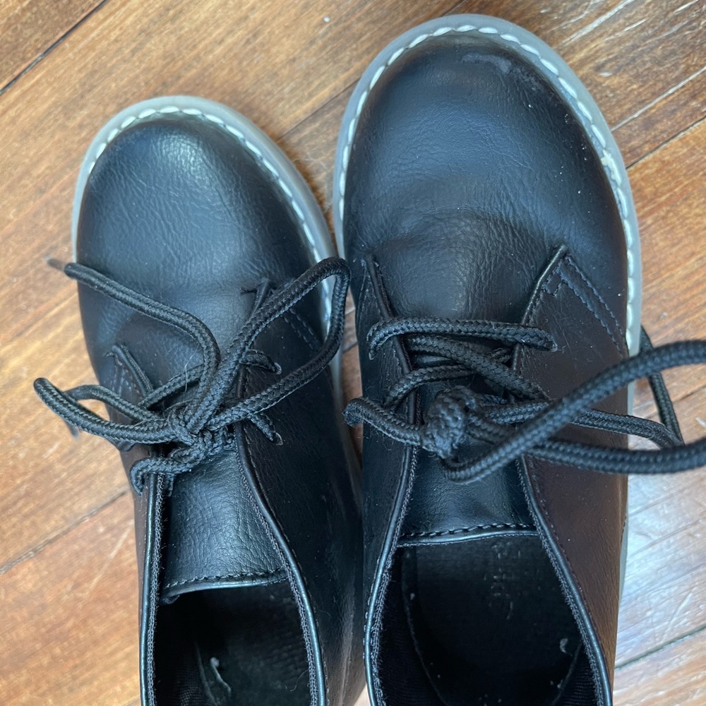 Black Leather Lace-Up Shoes